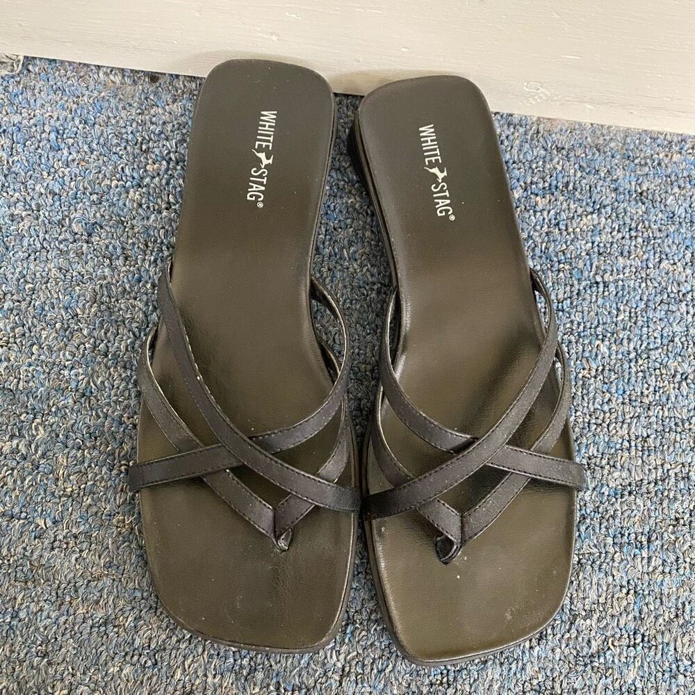 White Stag women 8 Samantha slip on strappy flip flop black
